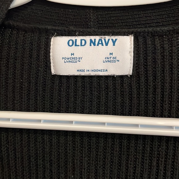 Old Navy medium oversized knit cardigan with lined pockets - Picture 2 of 3